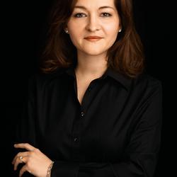Lara Adrian