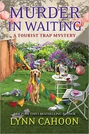 Murder in Waiting (A Tourist Trap Mystery)